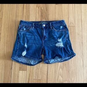 JOES WOMENS “DESTROYED” JEAN SHORTS SIZE 27
